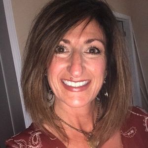 Meet your Posher, Lori